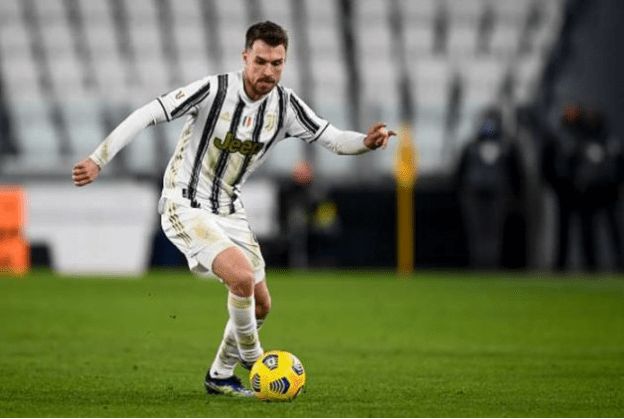 陈凯琳怀三胎 两人甜蜜拥吻 2022-11-28 11月28日，郑嘉颖在个人社交平台发文，宣布妻子陈凯琳怀三胎，并晒出一段与妻子拥吻的甜蜜视频。