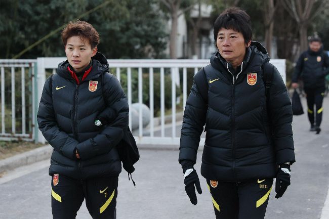 立足中国电影历史性发展节点，第二十届中国电影华表奖以实至名归的评奖结果，充分展示中国电影体制优势显著、创作潜力巨大、产业基础坚实、人才资源丰富、市场动能充沛的特点。