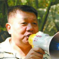 而这个上映时间，也无疑将影片送入了颁奖季的争夺之中。