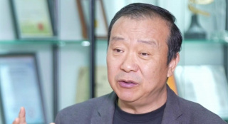 韩国大尺度吃奶做爰电影下女